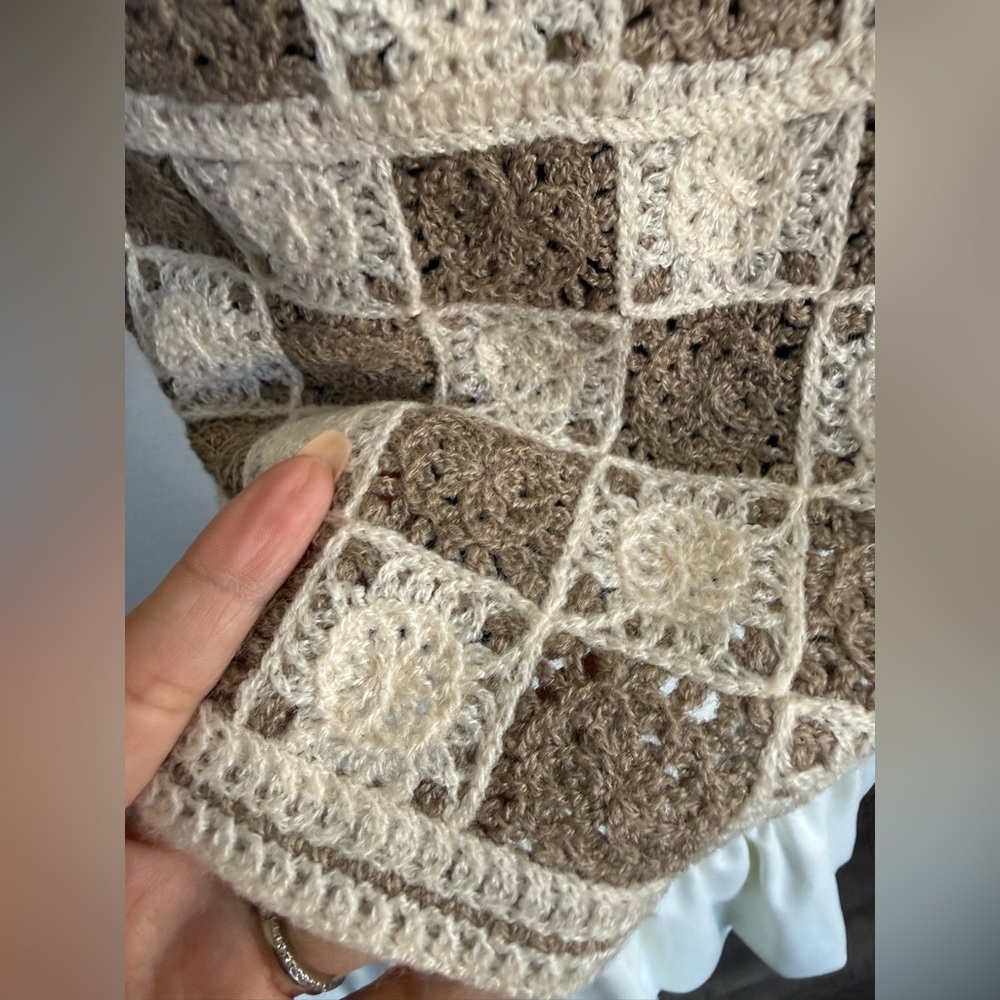 Vintage Crochet Granny Square Vest Boho Cottagecore Button Front S - Picture 6 of 9